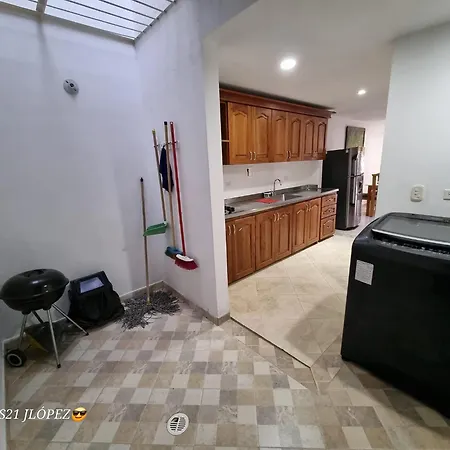 La Casa Perfecta Para Grupos En El Centro Rionegro Exterior foto