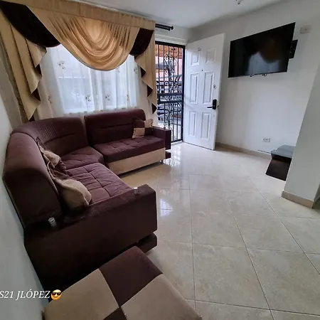La Casa Perfecta Para Grupos En El Centro Rionegro Exterior foto